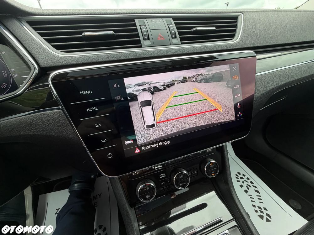 Skoda Superb 2.0 TDI SCR 4x4 L&K DSG - 36