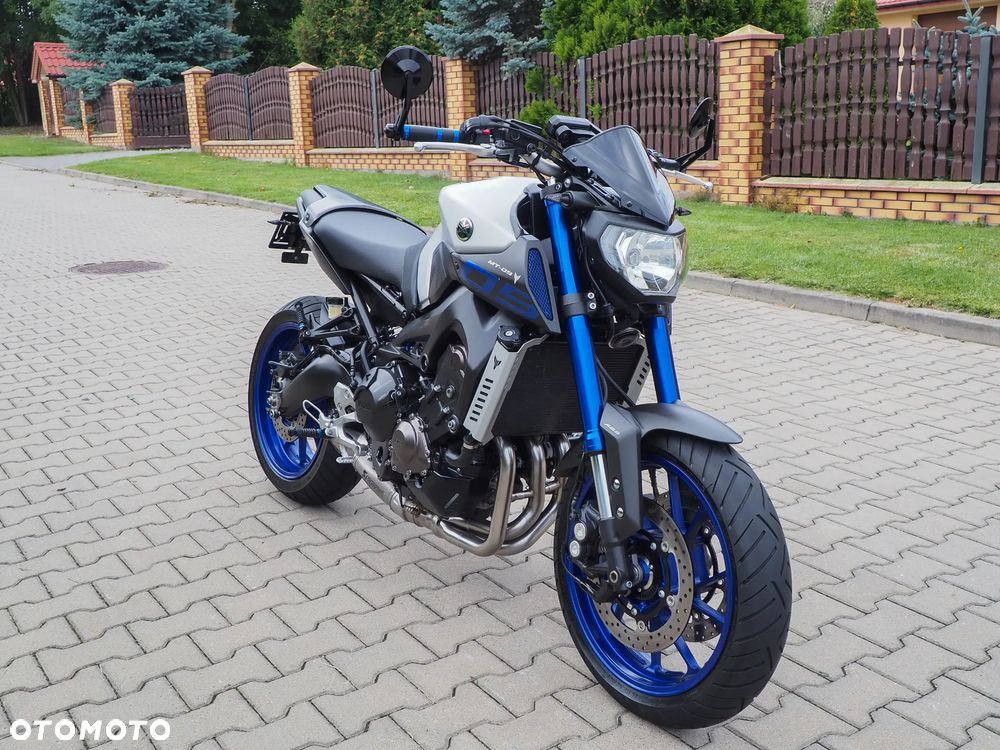Yamaha MT - 17