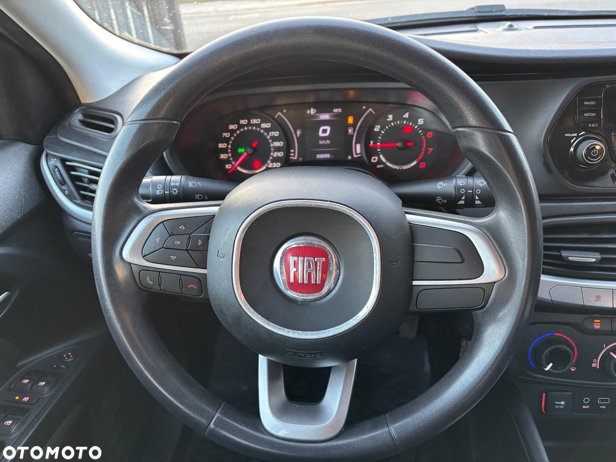 Fiat Tipo 1.4 T-Jet 16v Lounge - 27
