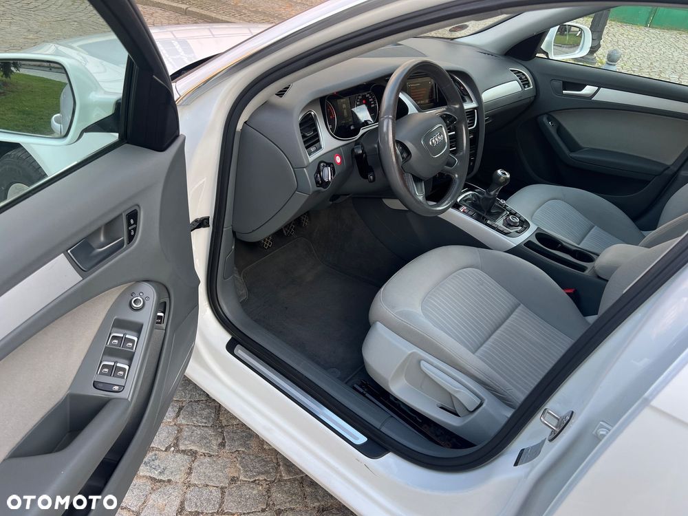 Audi A4 Avant 1.8 TFSI Ambiente - 7