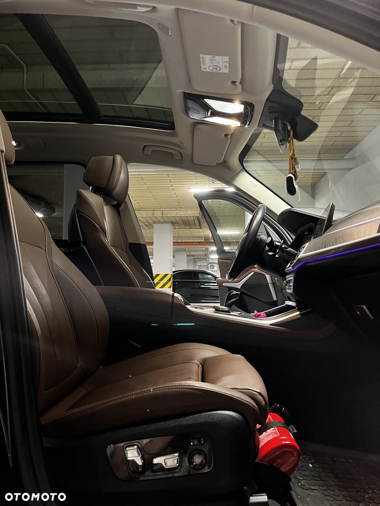 BMW X7 - 35