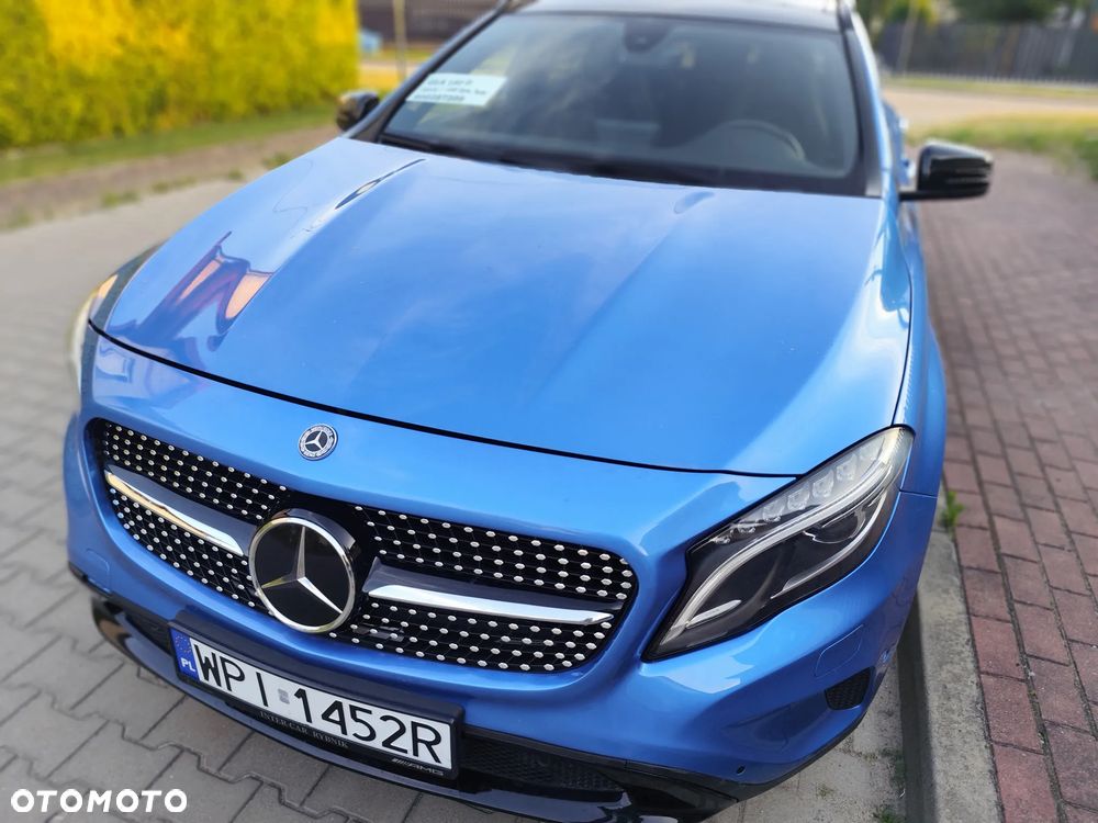 Mercedes-Benz GLA - 8