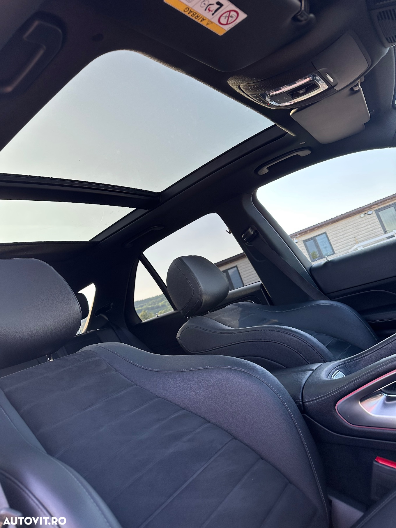 Mercedes-Benz GLE 300 d 4Matic 9G-TRONIC AMG Line - 32