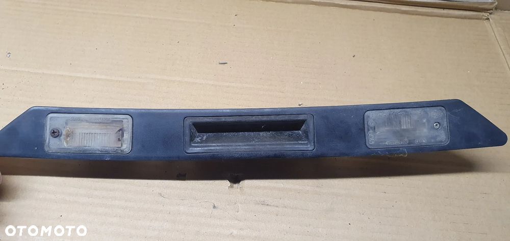 Blenda klapy bagażnika mikrostyk podświetlenie Audi A3 8P A4 B6 8P0827574 - 3