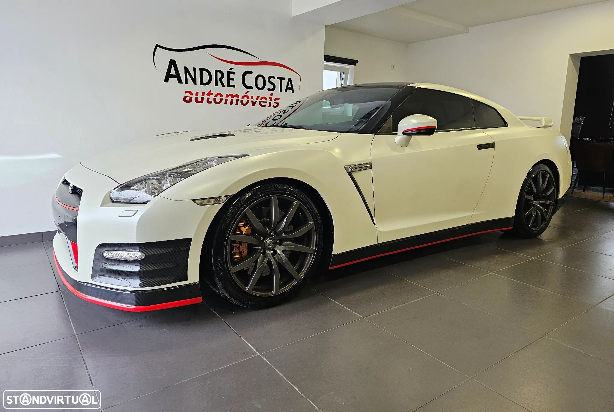 Nissan GT-R 3.8 V6 Premium Edition - 1