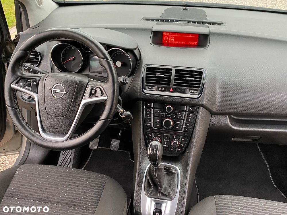 Opel Meriva - 22