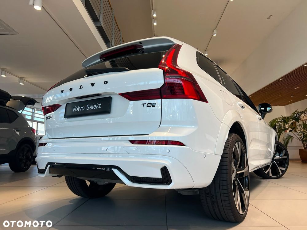 Volvo XC 60 T8 Plug-In Hybrid AWD Plus Black Edition - 6