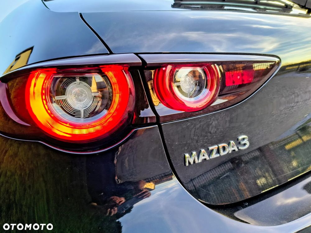 Mazda 3 SKYACTIV-G 2.0 M-Hybrid - 10