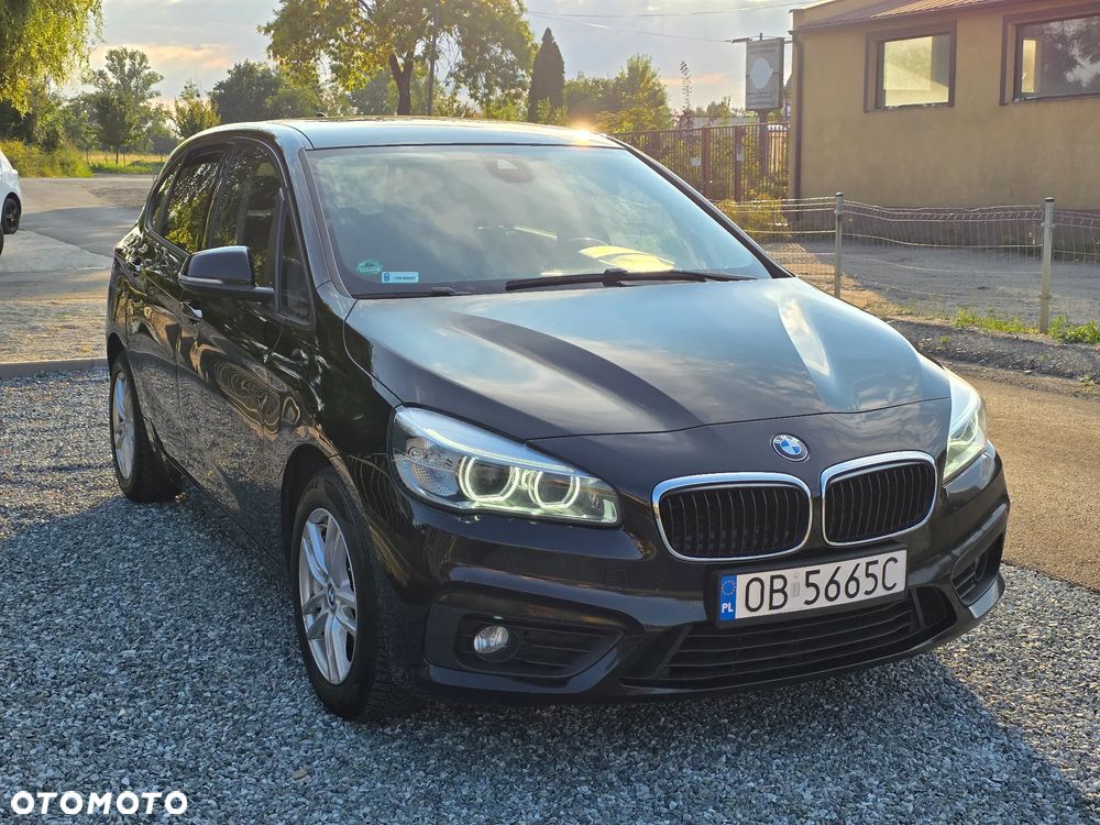 BMW Seria 2 220d - 9