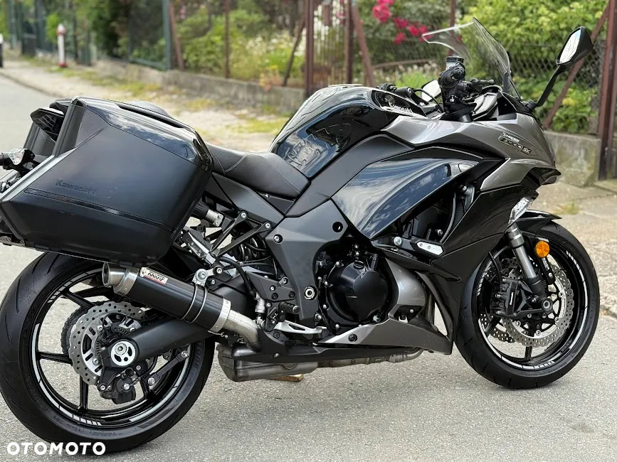 Kawasaki Ninja 1000 SX - 2