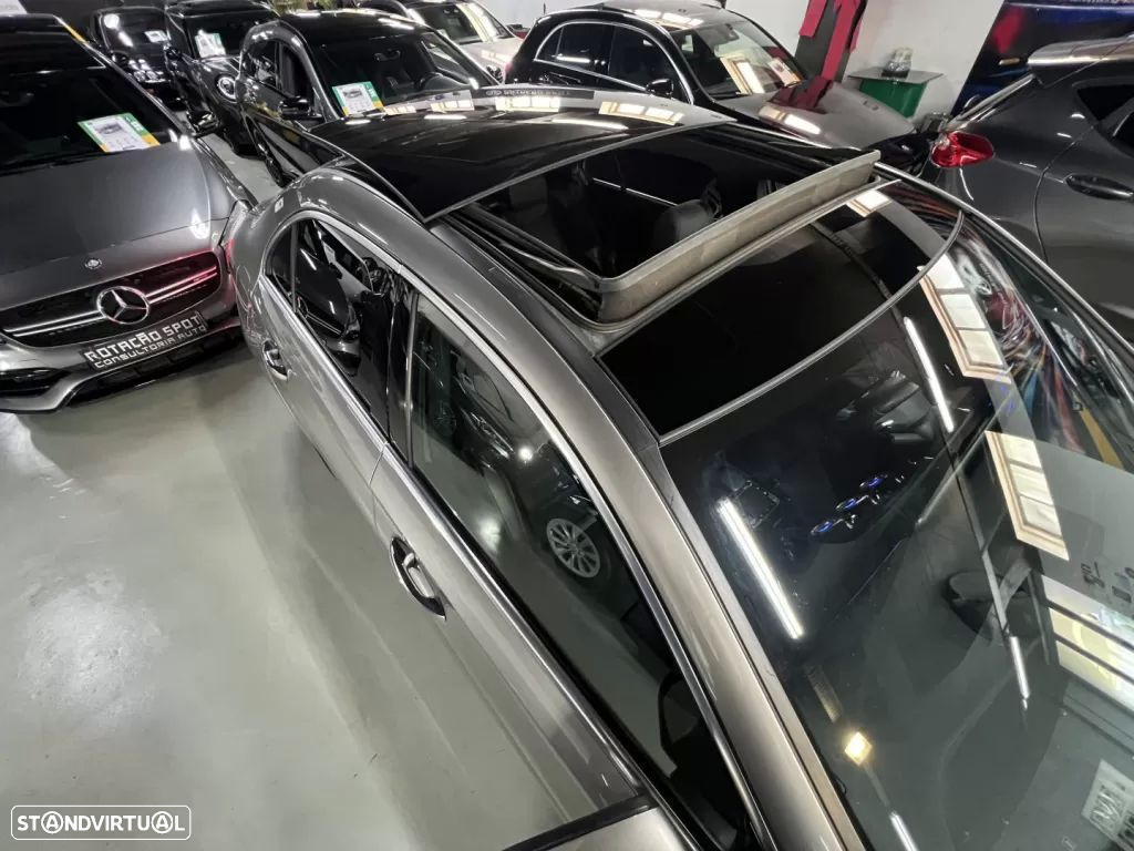 Mercedes-Benz A 250 Limousine e AMG Line - 13