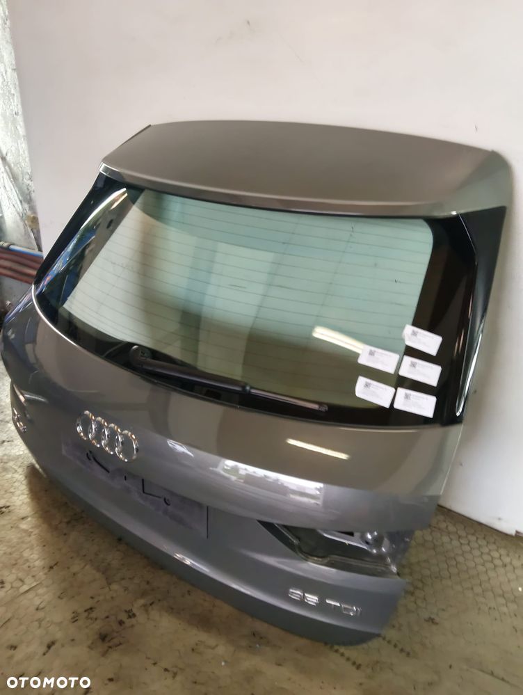 LX7G klapa Bagaznika Audi Q3  83A SUV czesci - 3
