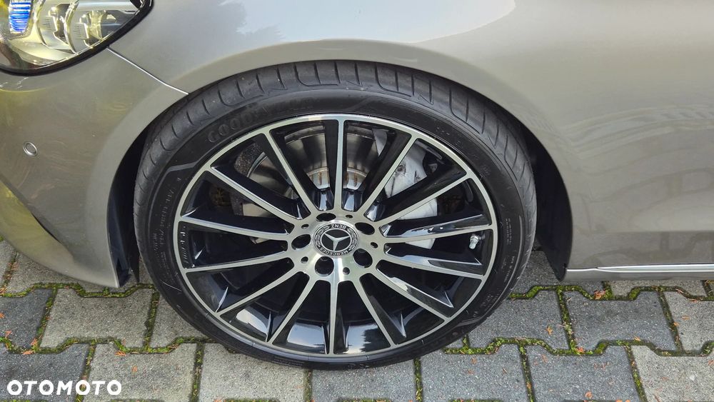 Mercedes-Benz Klasa C 300 d T 9G-TRONIC Avantgarde - 17