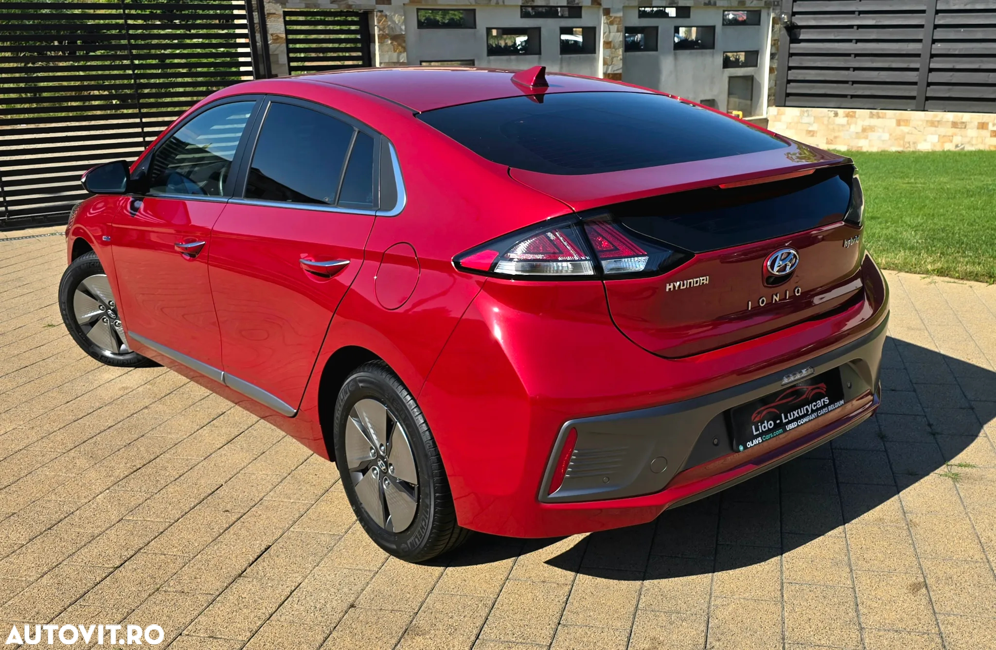 Hyundai IONIQ Hybrid 1.6 GDI Premium - 3
