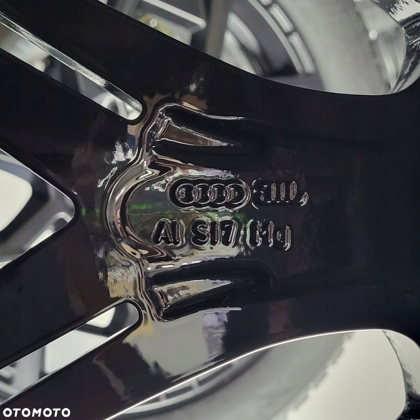 23" Lato Audi Q8 SQ8 RSQ8 Oryginał Oryginalne 4M8601025BK - 11