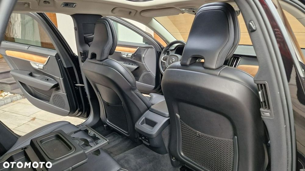 Volvo V90 - 24
