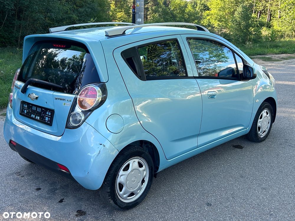 Chevrolet Spark 1.0 LT - 4