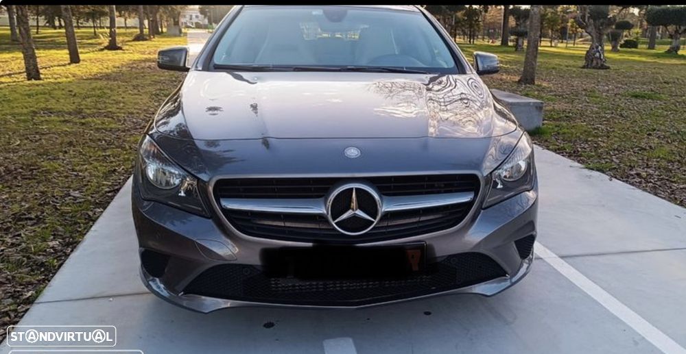 Mercedes-Benz CLA 180 d Shooting Brake - 2