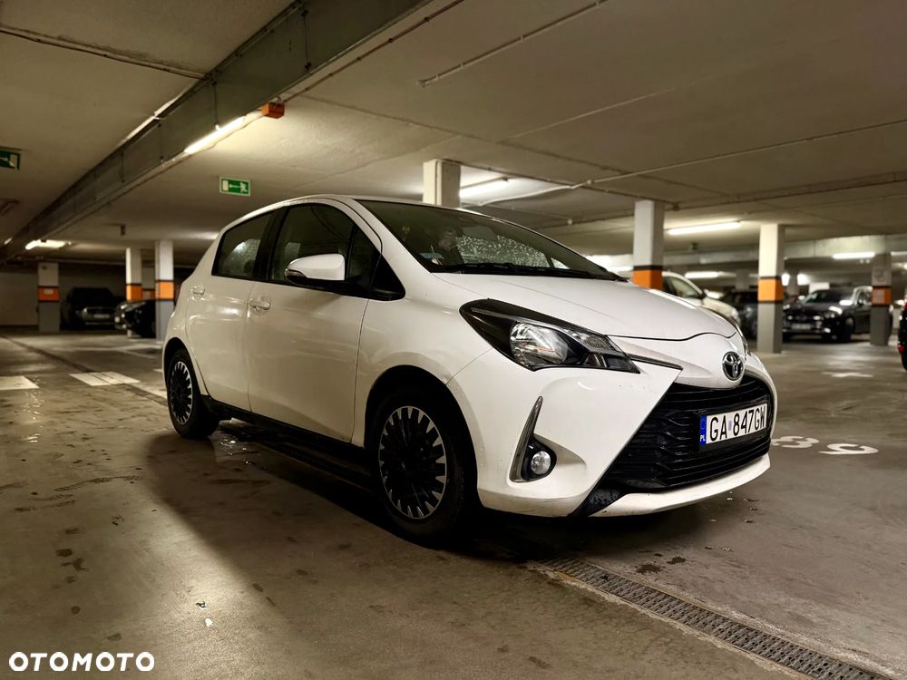 Toyota Yaris 1.5 Premium - 2