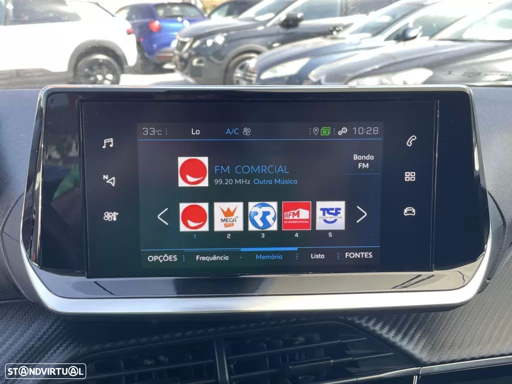 Peugeot 2008 1.2 PureTech Active EAT8 - 25