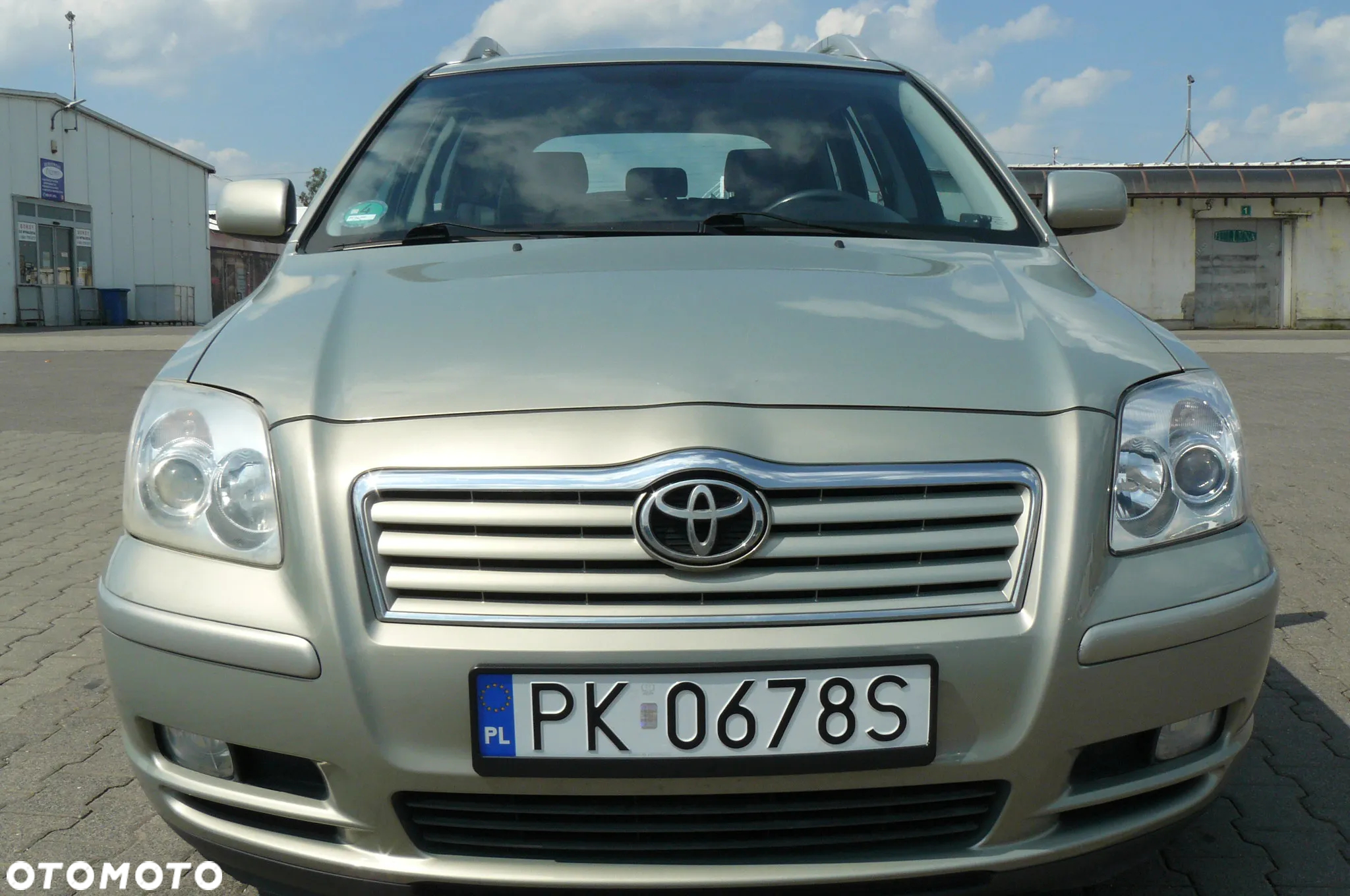Toyota Avensis - 4