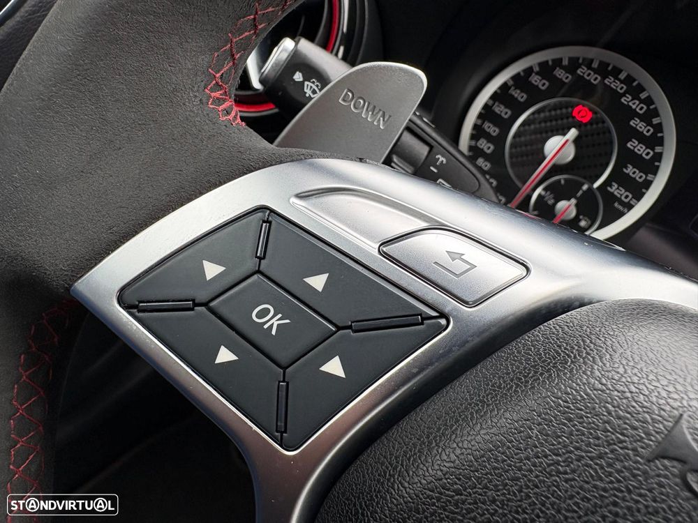 Mercedes-Benz A 45 AMG 4-Matic - 18