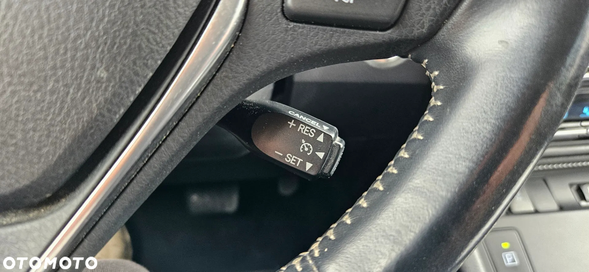 Toyota Auris 1.8 VVT-i Hybrid Automatik Comfort - 36