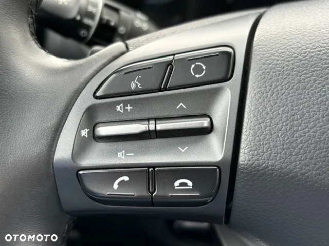 Hyundai Kona Electric 39kWh Premium - 19