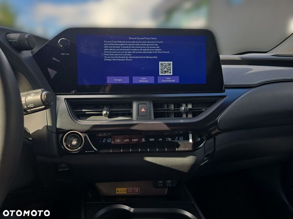 Lexus UX 300h F Sport Design - 15