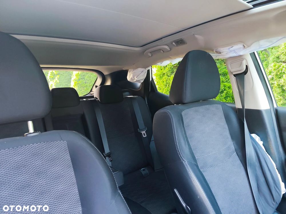 Nissan Qashqai 1.5 dCi N-Connecta - 26