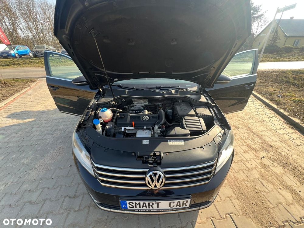 Volkswagen Passat - 21