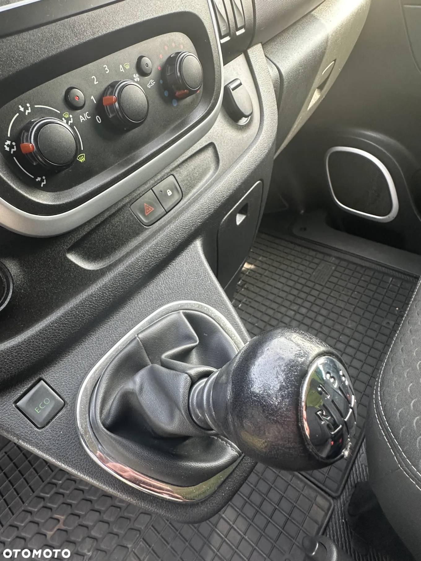 Opel Vivaro L2H1 2.9t Edition Business - 6