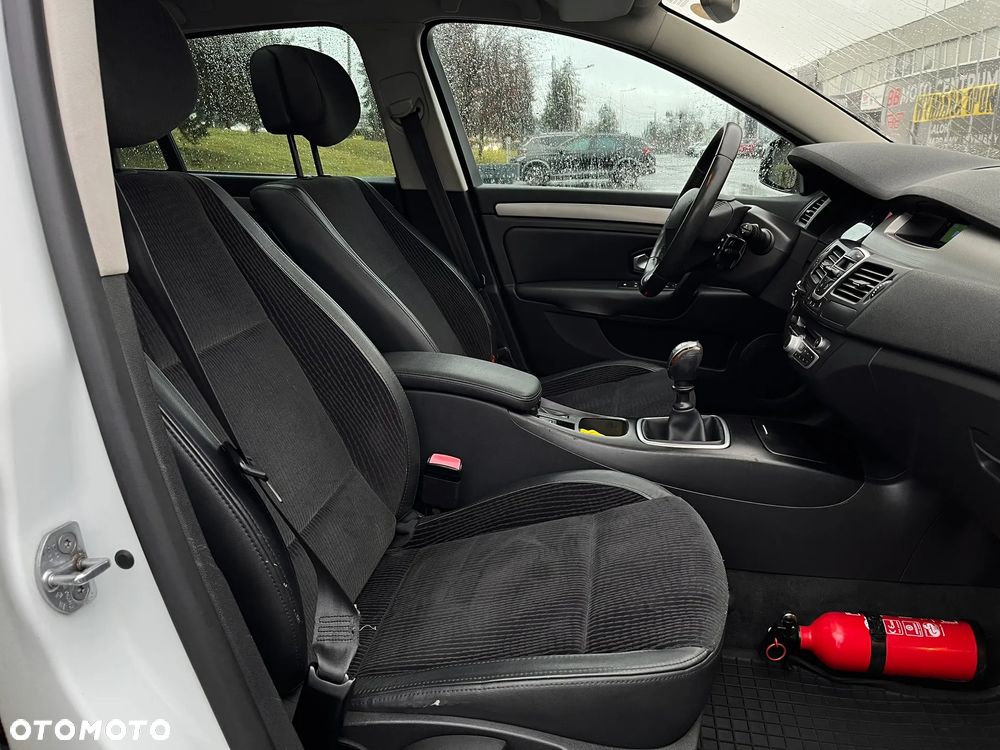 Renault Laguna dCi 110 FAP Dynamique - 17