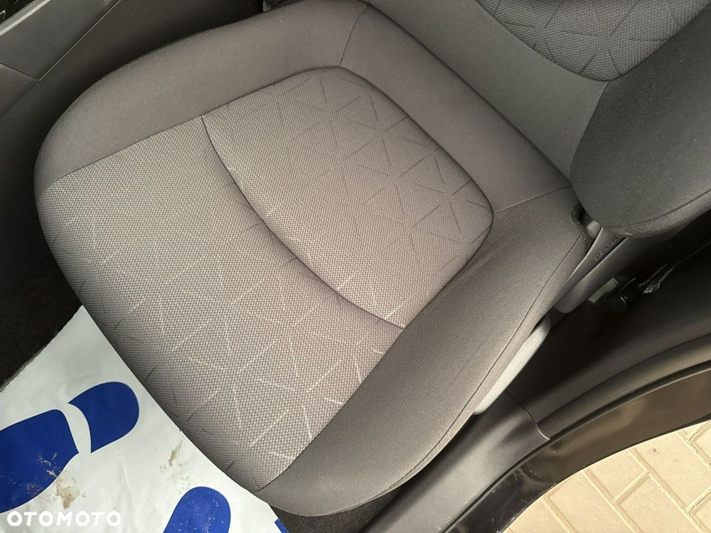 Toyota RAV4 - 18