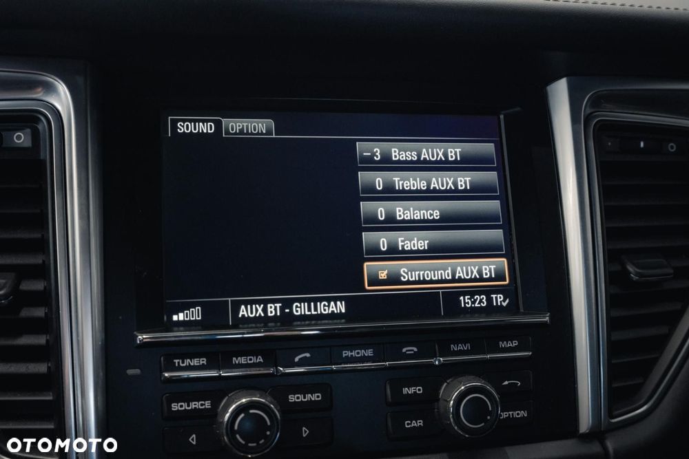 Porsche Macan Turbo - 21