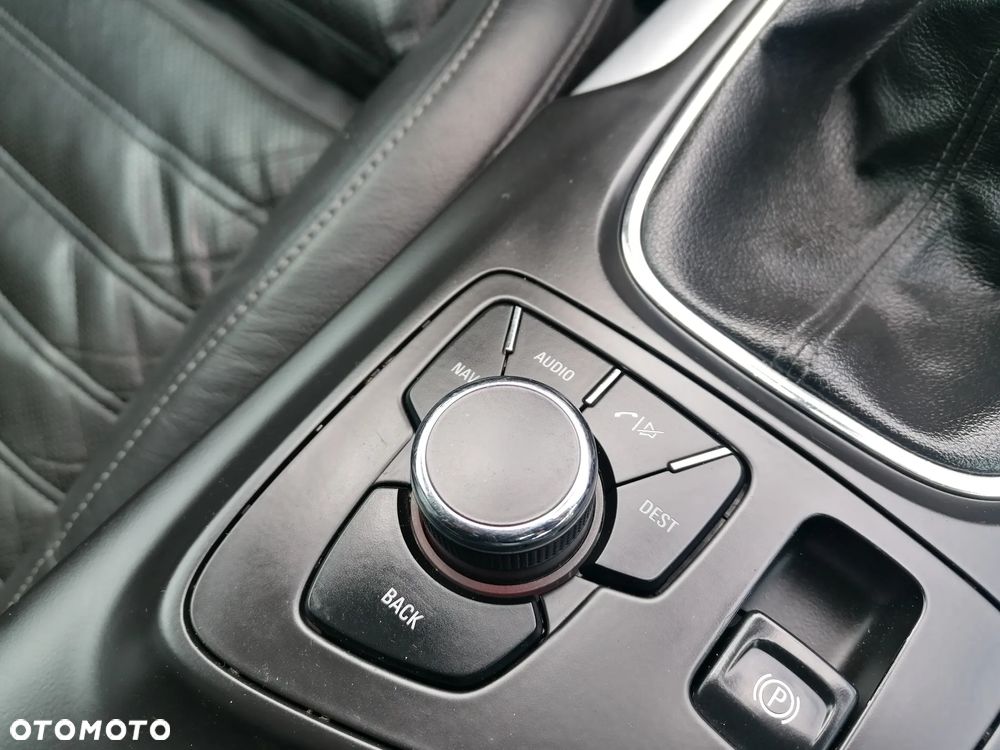 Opel Insignia 1.8 Cosmo - 31