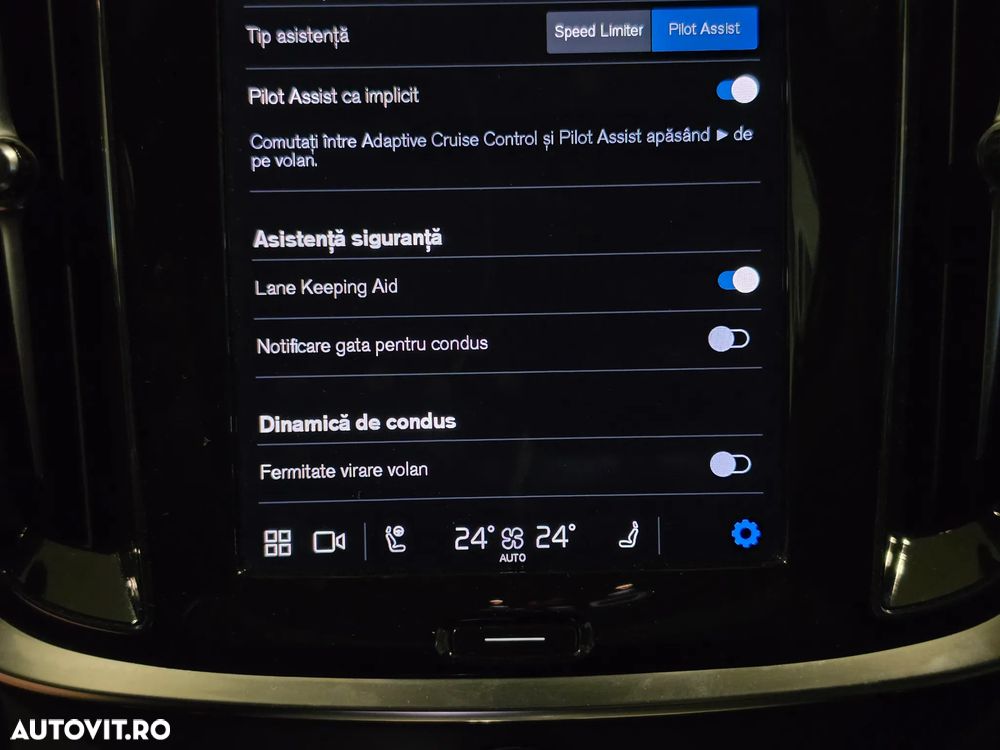 Volvo S60 B5 B AWD Ultimate Dark - 17