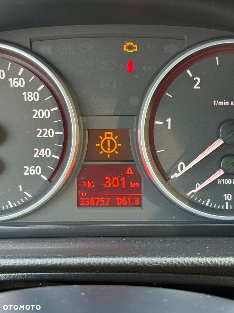 BMW Seria 3 330d - 8