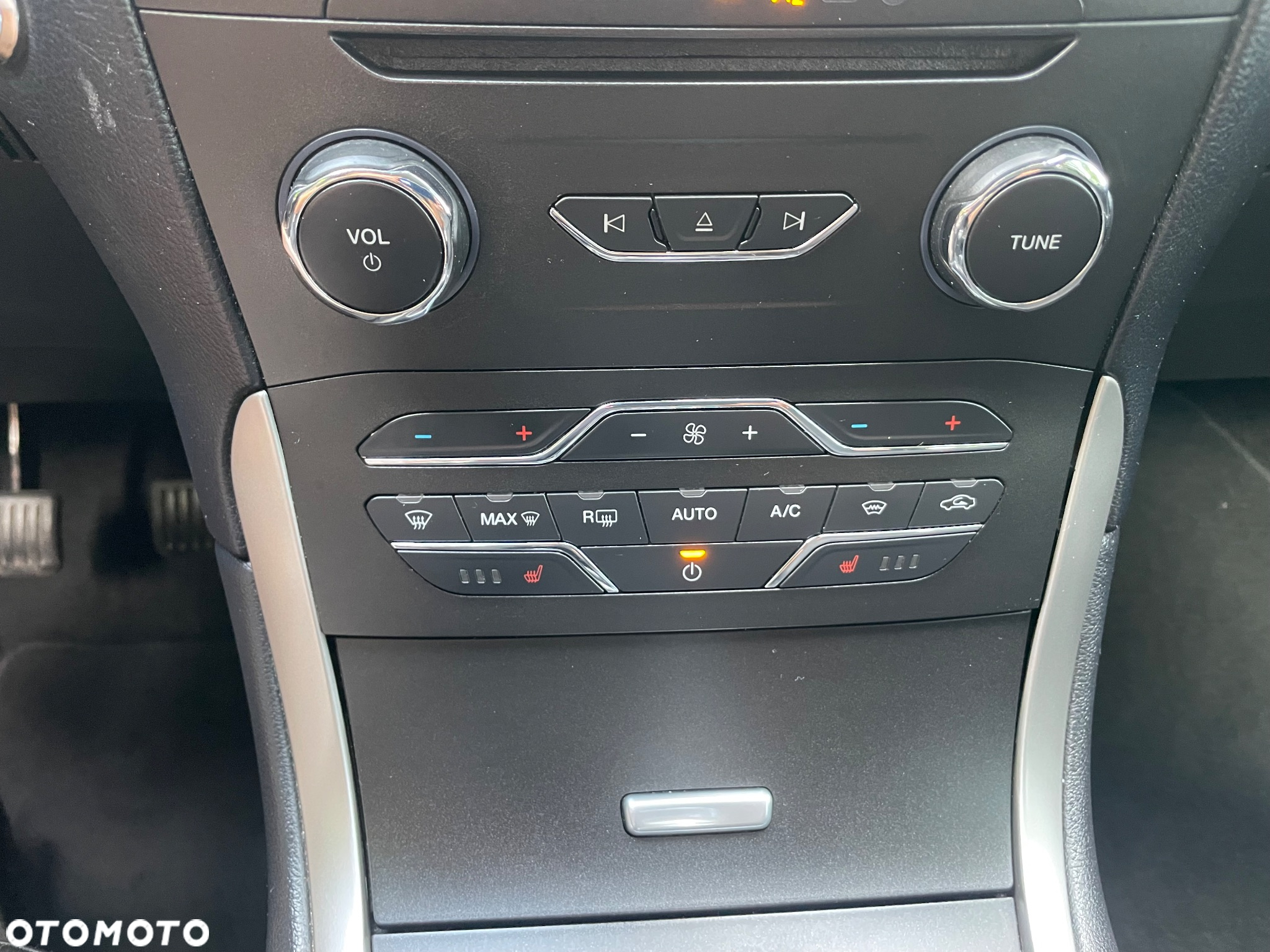 Ford S-Max 2.0 TDCi Titanium - 17