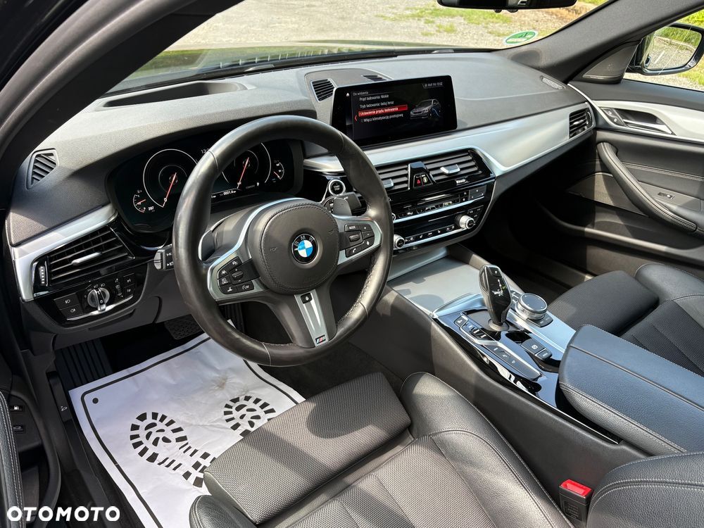 BMW Seria 5 530e iPerformance GPF M Sport sport - 18
