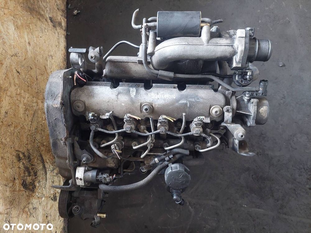 SILNIK POMPA WTRYSKI TURBO VOLVO V40 I S40 I 1.9 DI D4192T4 7700105102C - 9
