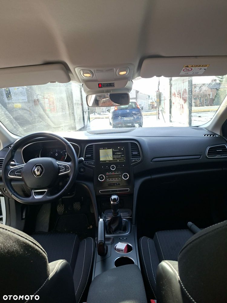 Renault Megane 1.5 Blue dCi Intens - 10