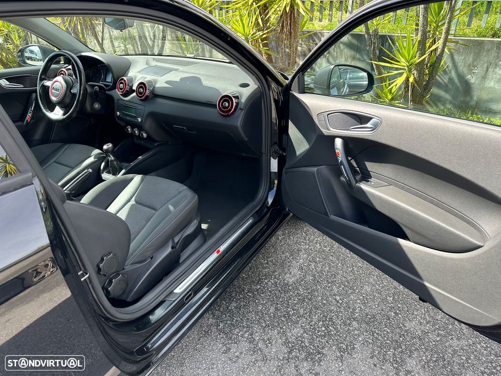 Audi A1 1.6 TDI S line edition - 11