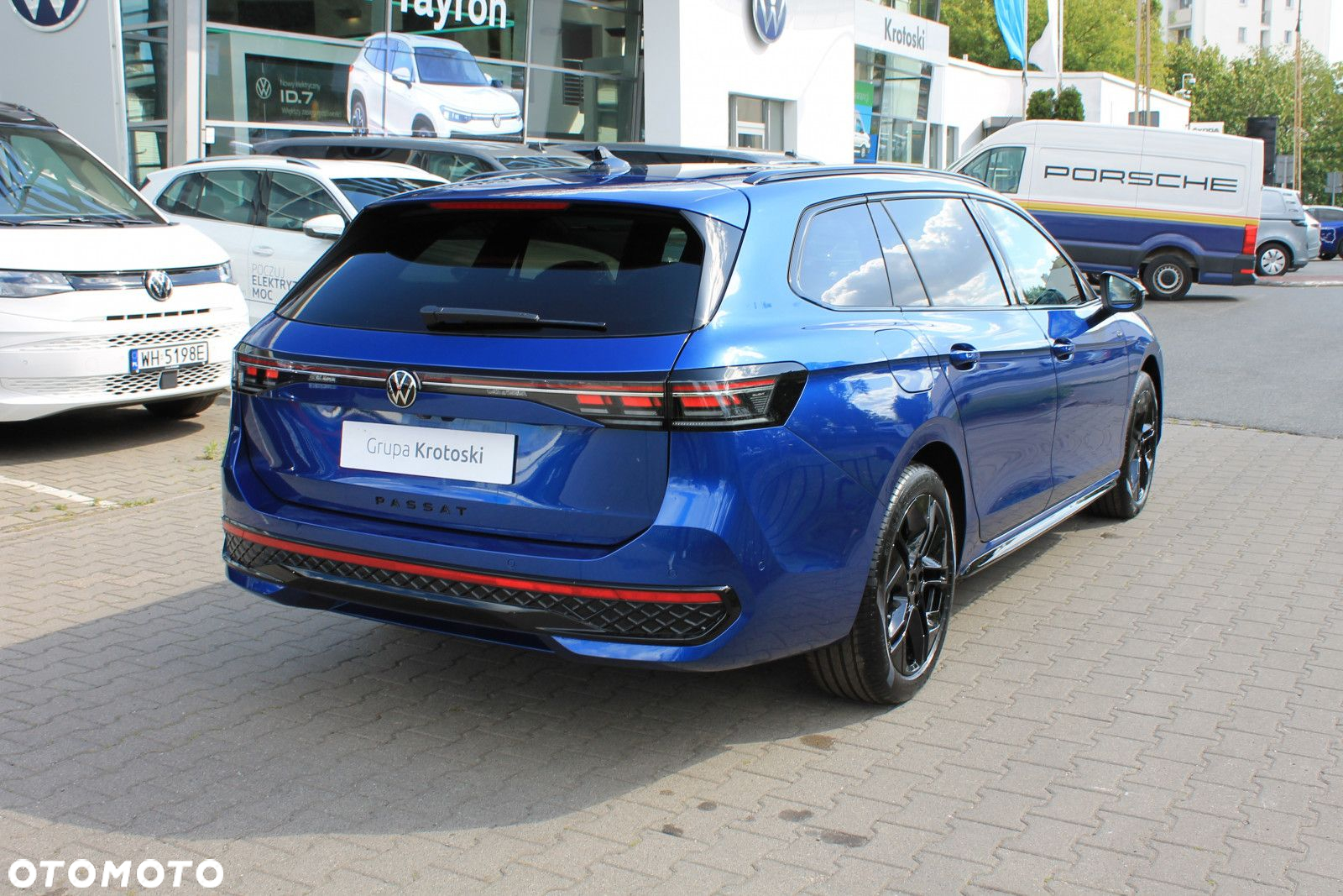 Volkswagen Passat - 8