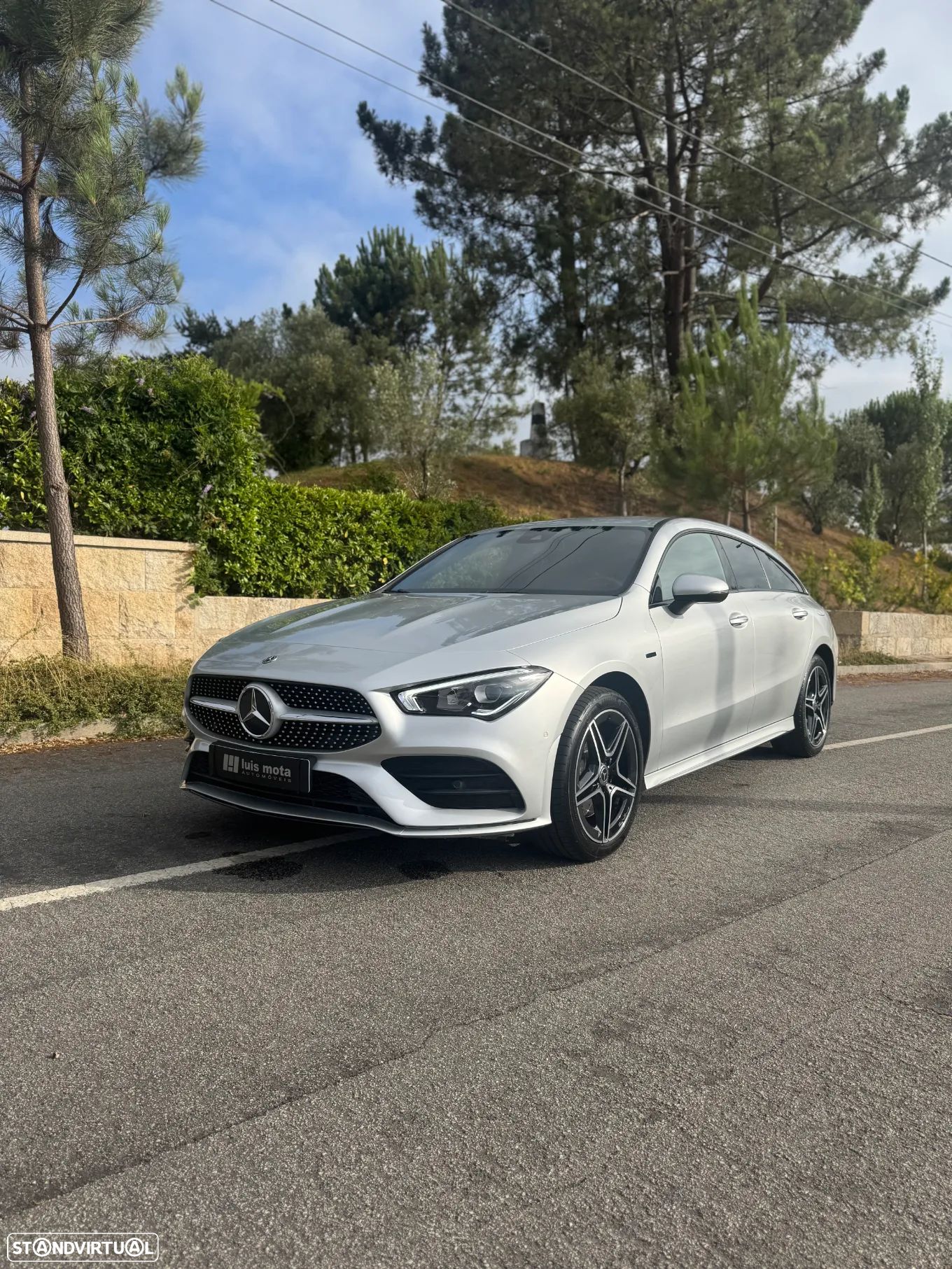 Mercedes-Benz CLA 250 e Shooting Brake AMG Line - 1
