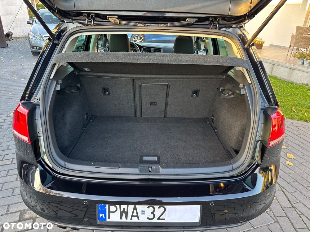 Volkswagen Golf 2.0 TDI BlueMotion Technology Cup - 19