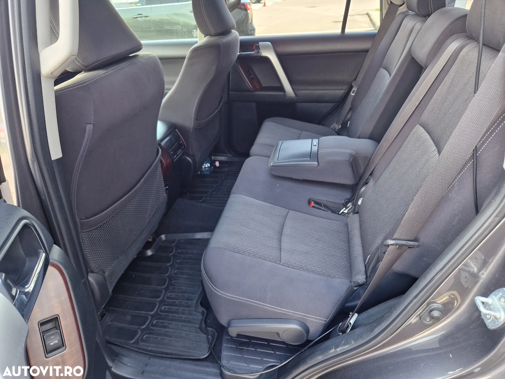 Toyota Land Cruiser 2.8l Turbo D-4D Aut. Executive - 11