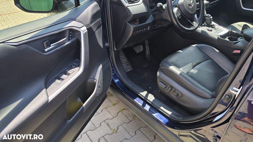 Toyota RAV4 - 12