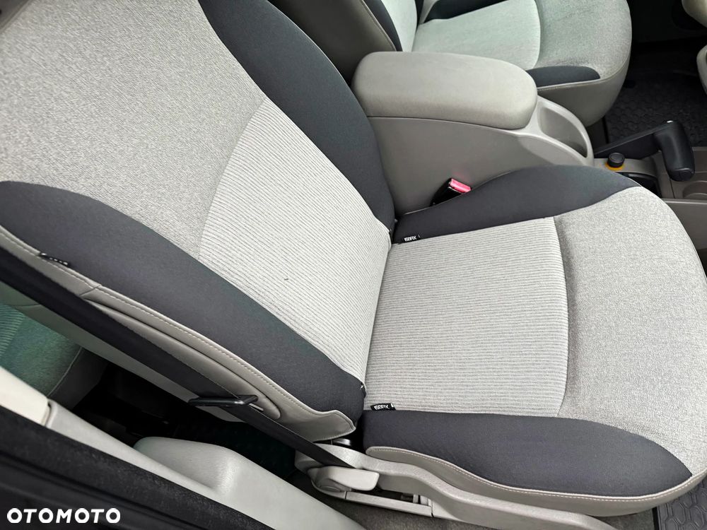 Renault Kangoo 1.6 16V 105 Authentique - 25