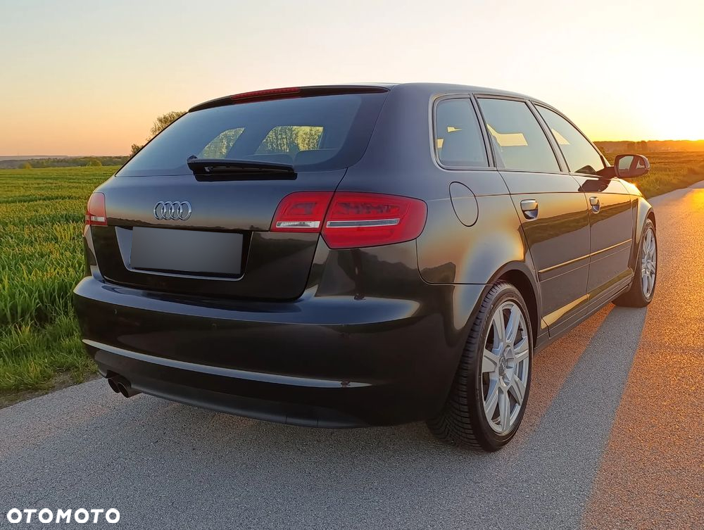 Audi A3 2.0 TDI Sportback DPF quattro Attraction - 18